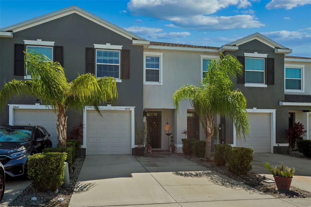 For Sale: $305,000 (3 beds, 2 baths, 1673 Square Feet)