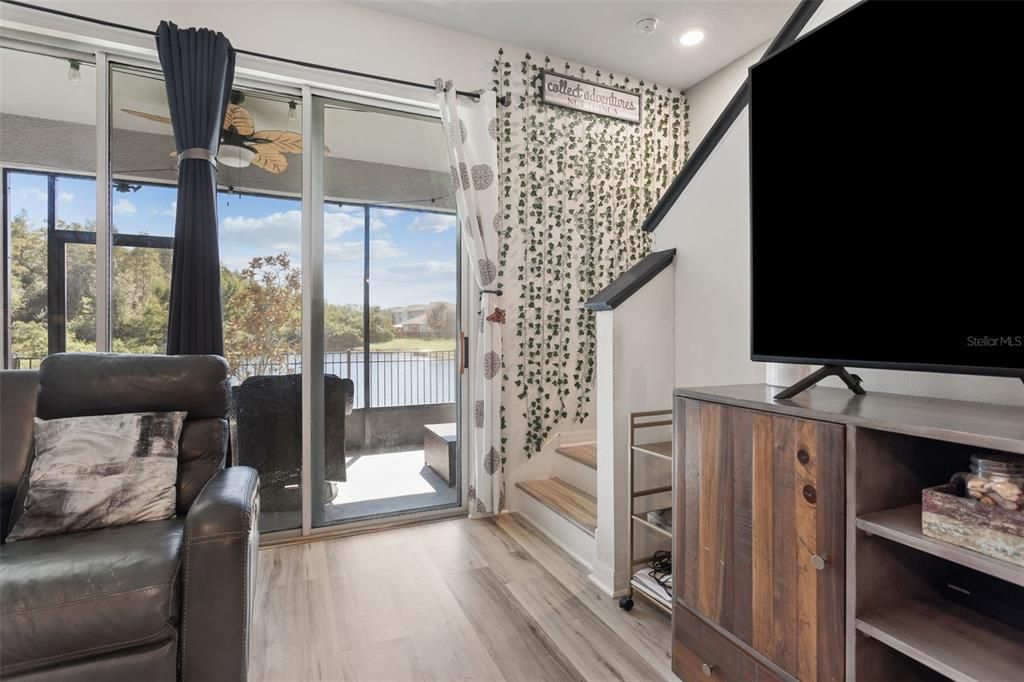 For Sale: $305,000 (3 beds, 2 baths, 1673 Square Feet)