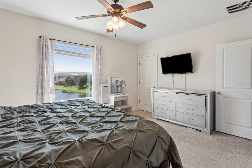 For Sale: $305,000 (3 beds, 2 baths, 1673 Square Feet)