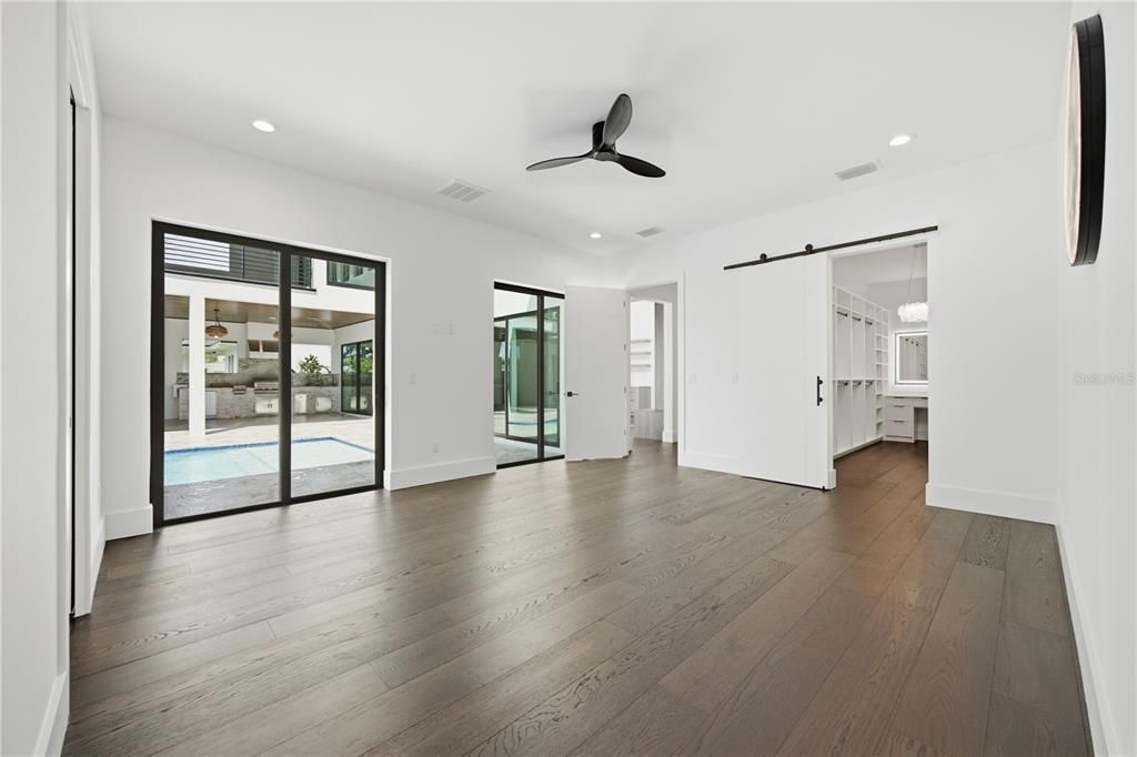 En Venta: $2,499,999 (5 camas, 5 baños, 3700 Pies cuadrados)