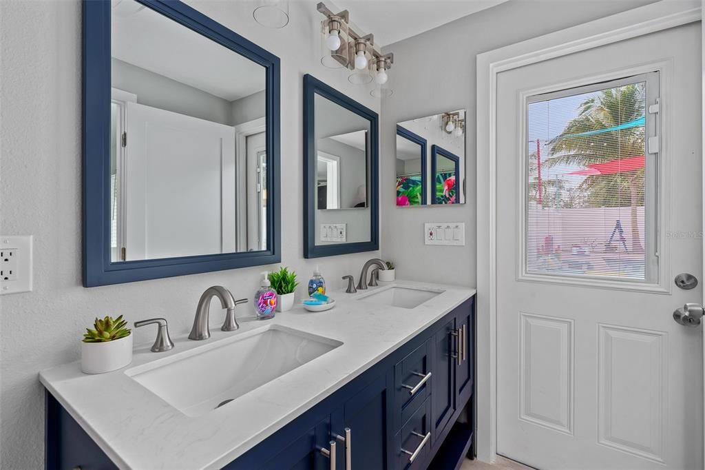 For Sale: $1,615,000 (6 beds, 4 baths, 2933 Square Feet)