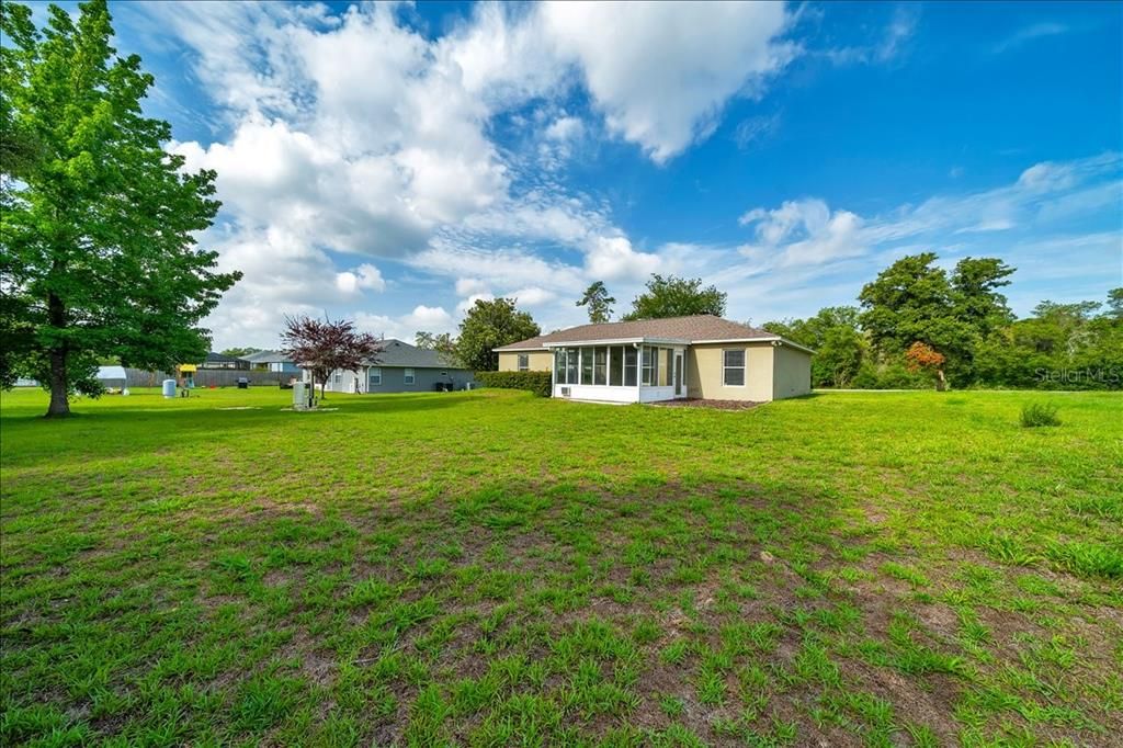 For Rent: $1,700 (3 beds, 2 baths, 1454 Square Feet)