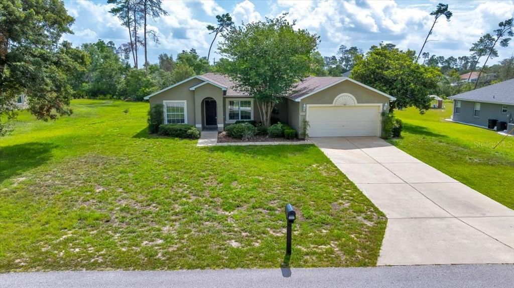 For Rent: $1,700 (3 beds, 2 baths, 1454 Square Feet)