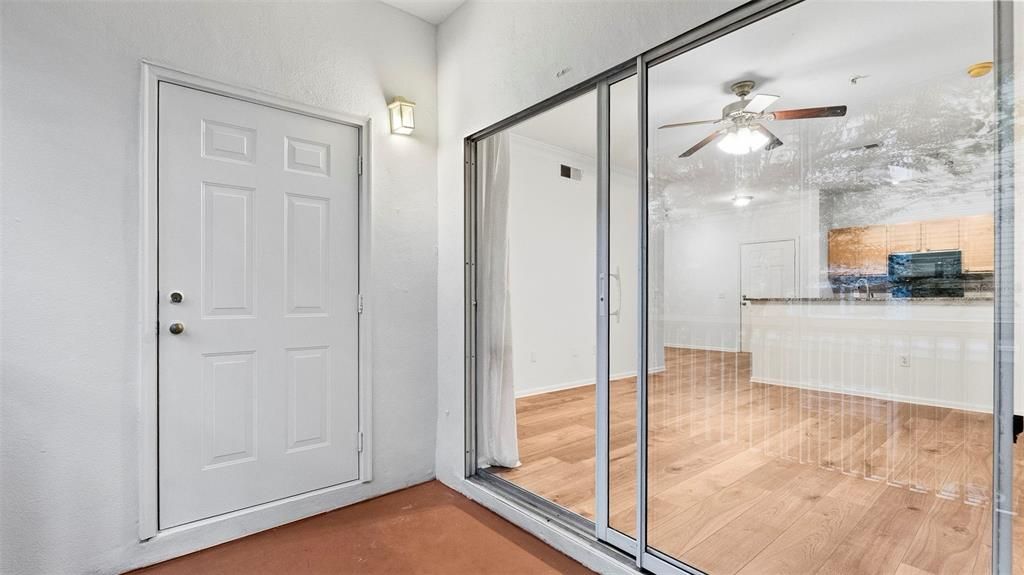 En Venta: $299,000 (2 camas, 2 baños, 1158 Pies cuadrados)