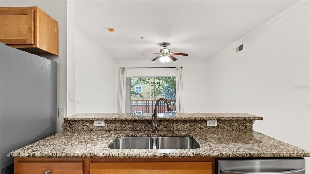 En Venta: $299,000 (2 camas, 2 baños, 1158 Pies cuadrados)