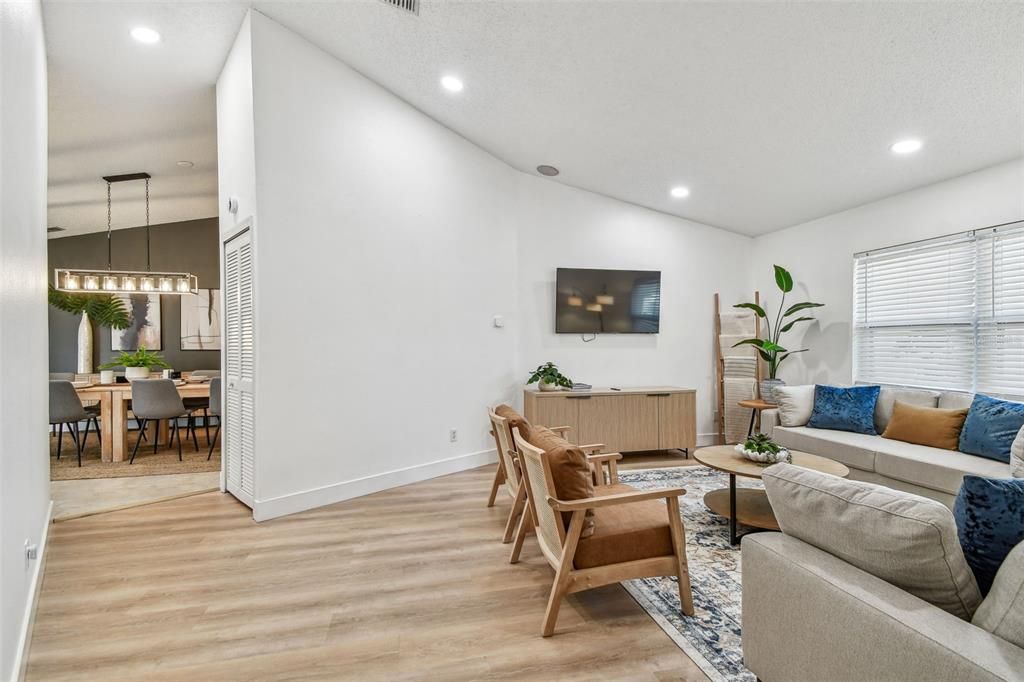 В аренду: $3,850 (3 спален, 2 ванн, 2110 Квадратных фут)