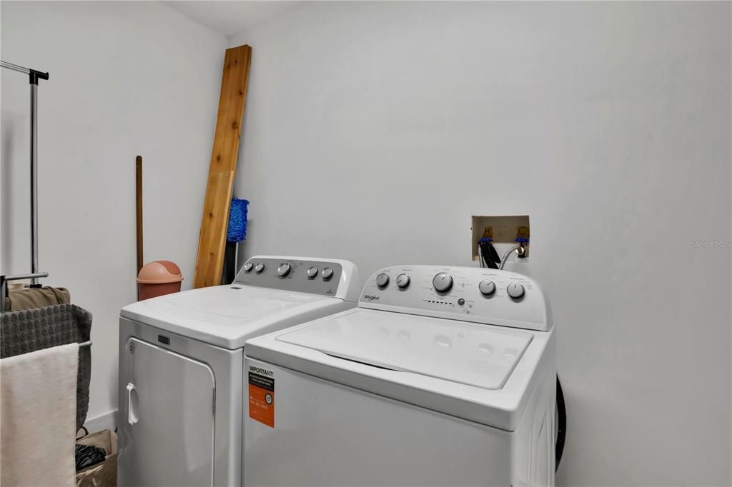 На продажу: $485,000 (3 спален, 2 ванн, 2468 Квадратных фут)