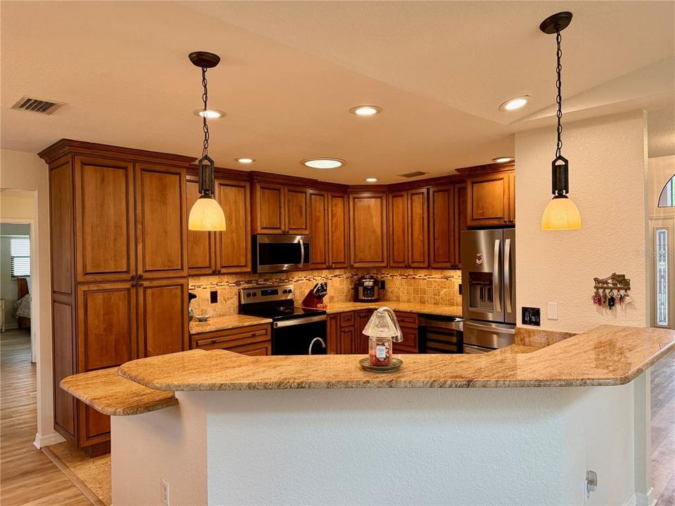 For Sale: $460,000 (3 beds, 2 baths, 2347 Square Feet)