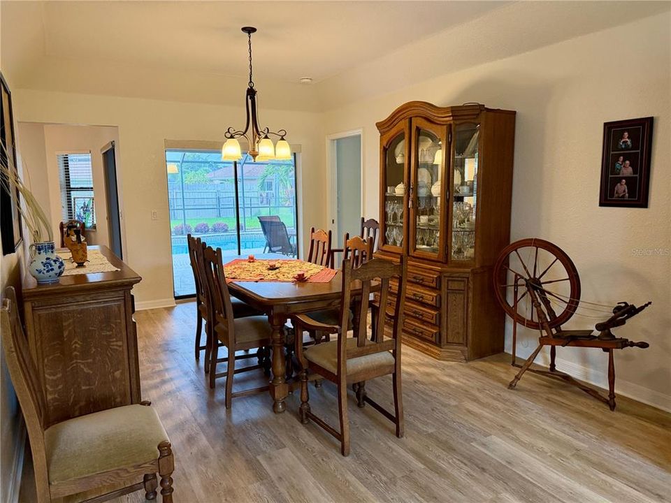 For Sale: $460,000 (3 beds, 2 baths, 2347 Square Feet)
