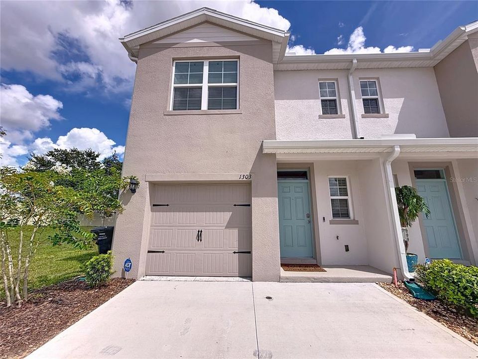 For Rent: $1,800 (3 beds, 2 baths, 1463 Square Feet)