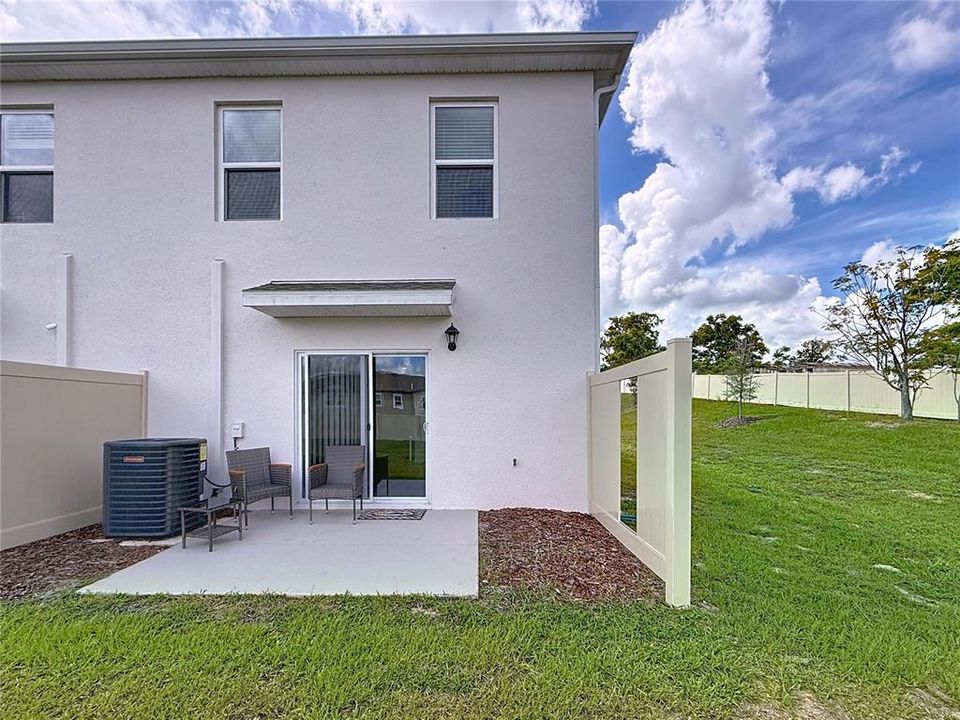 For Rent: $1,800 (3 beds, 2 baths, 1463 Square Feet)