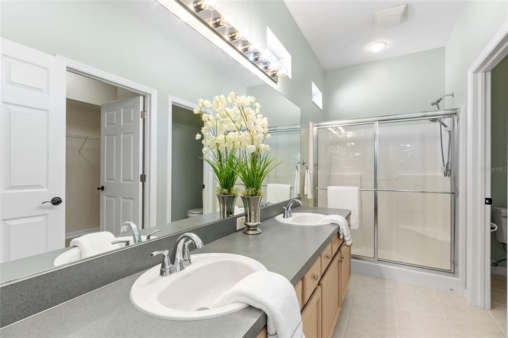 For Sale: $334,900 (3 beds, 2 baths, 1718 Square Feet)
