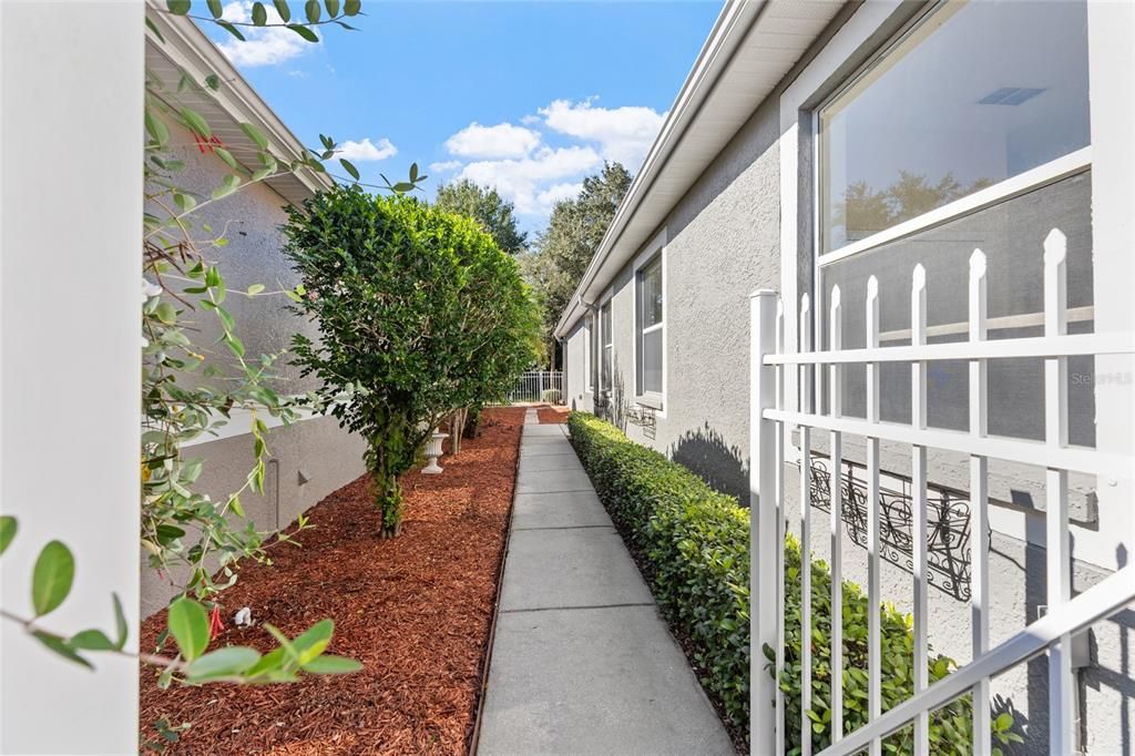 For Sale: $334,900 (3 beds, 2 baths, 1718 Square Feet)