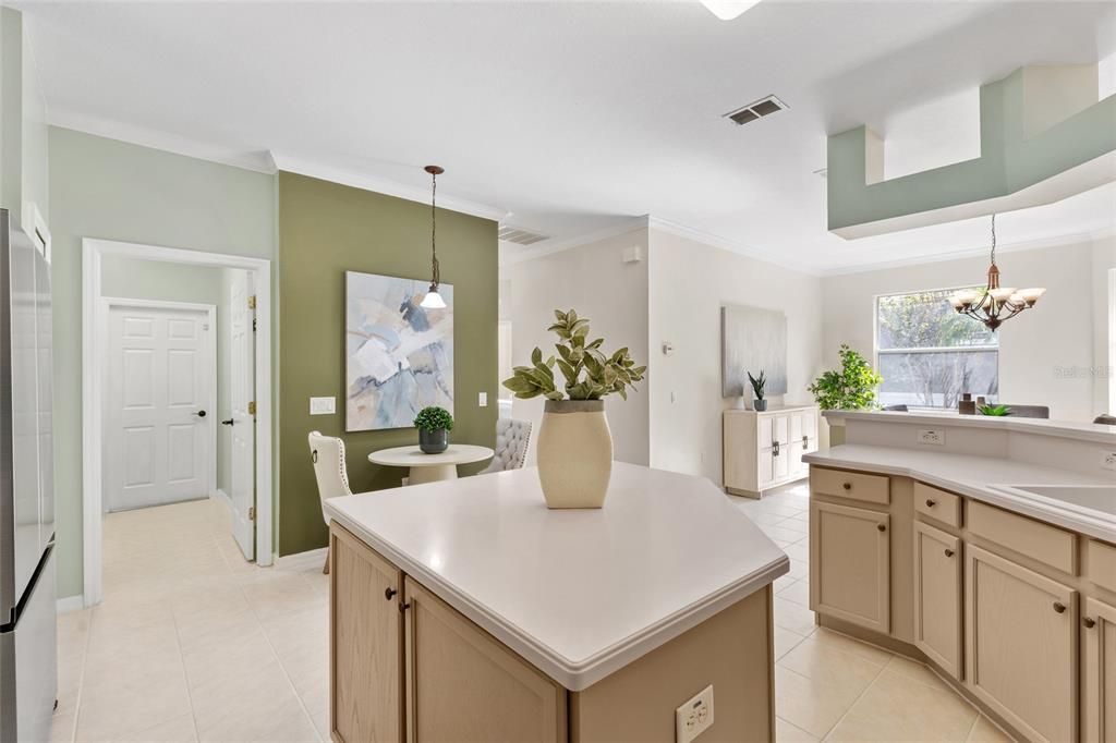 For Sale: $334,900 (3 beds, 2 baths, 1718 Square Feet)