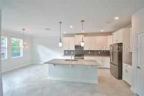 En Venta: $820,000 (4 camas, 2 baños, 2385 Pies cuadrados)