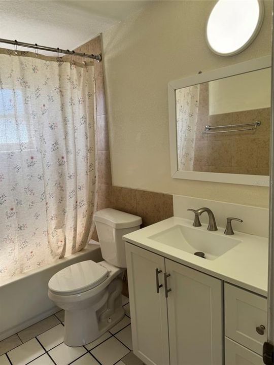 For Rent: $1,950 (3 beds, 1 baths, 1150 Square Feet)
