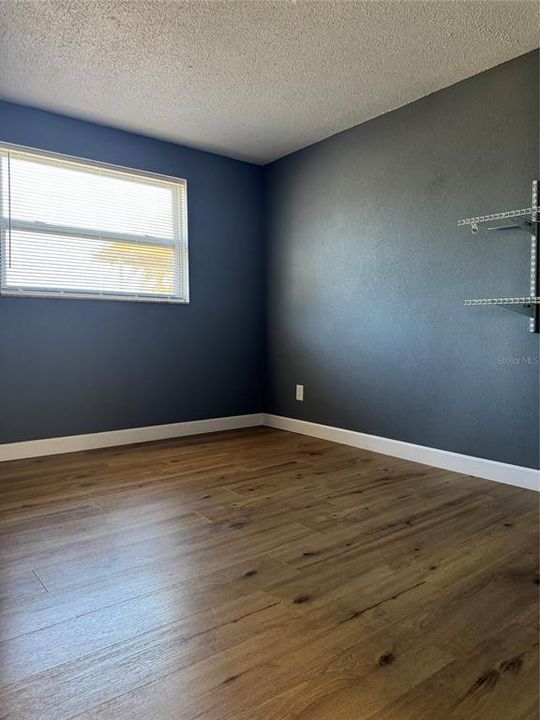 For Rent: $1,950 (3 beds, 1 baths, 1150 Square Feet)