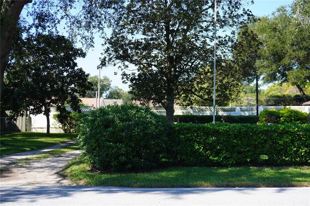 合同活跃: $59,000 (0.33 acres)