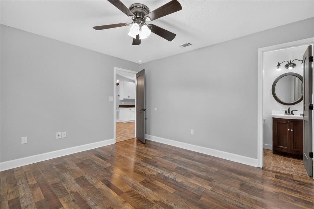 For Sale: $439,000 (3 beds, 2 baths, 1808 Square Feet)
