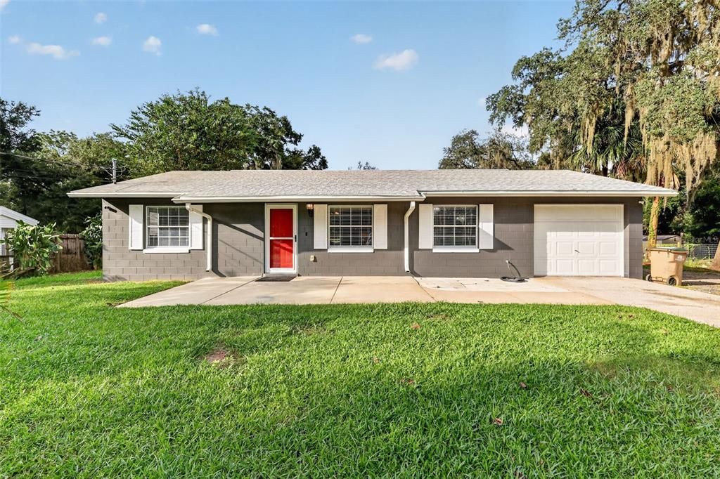 For Sale: $439,000 (3 beds, 2 baths, 1808 Square Feet)