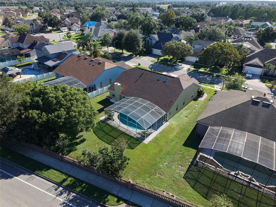 En Venta: $550,000 (4 camas, 2 baños, 2442 Pies cuadrados)