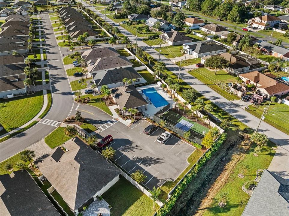 На продажу: $384,350 (3 спален, 2 ванн, 1624 Квадратных фут)