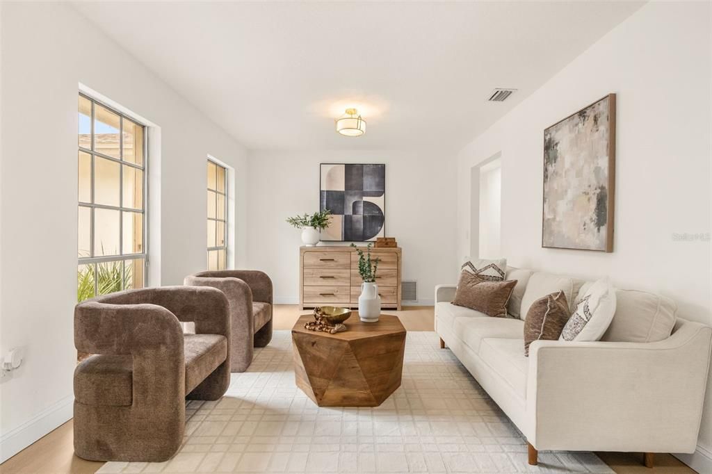 En Venta: $550,000 (4 camas, 2 baños, 2300 Pies cuadrados)