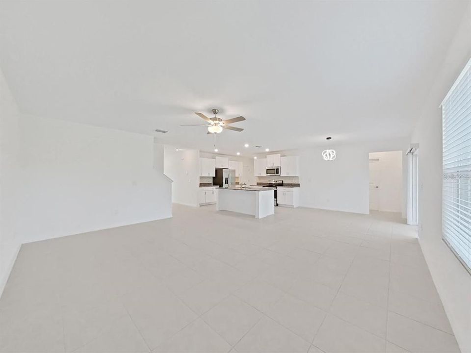 For Rent: $2,900 (6 beds, 3 baths, 3092 Square Feet)