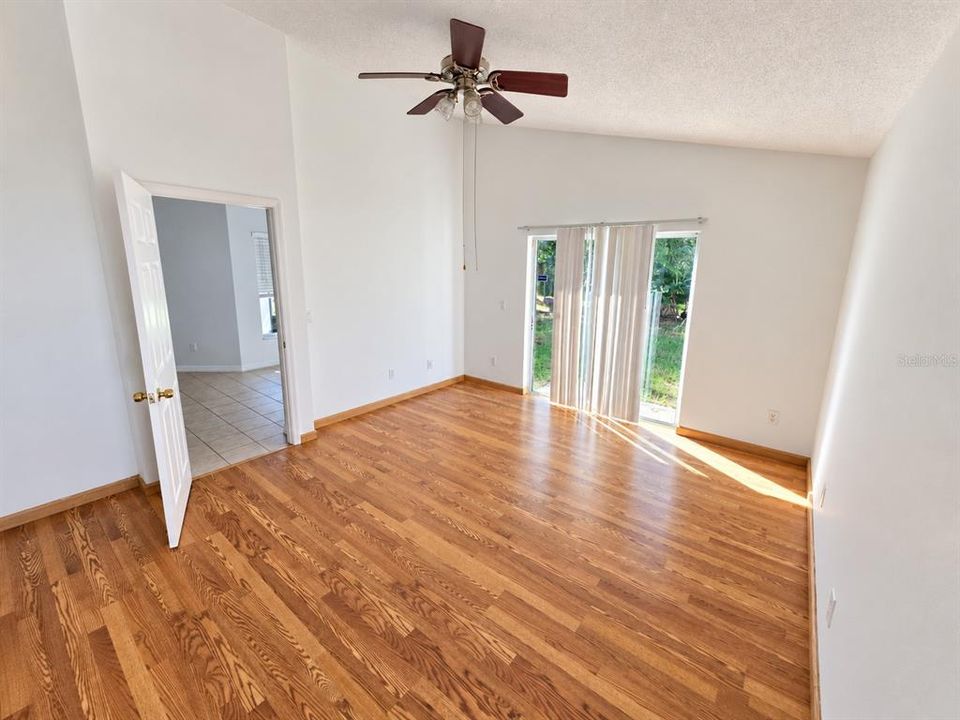 En Venta: $359,900 (3 camas, 2 baños, 1745 Pies cuadrados)