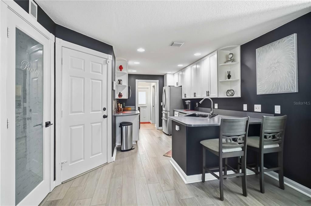 For Sale: $410,000 (3 beds, 2 baths, 1673 Square Feet)