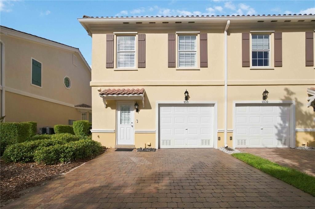 For Sale: $410,000 (3 beds, 2 baths, 1673 Square Feet)