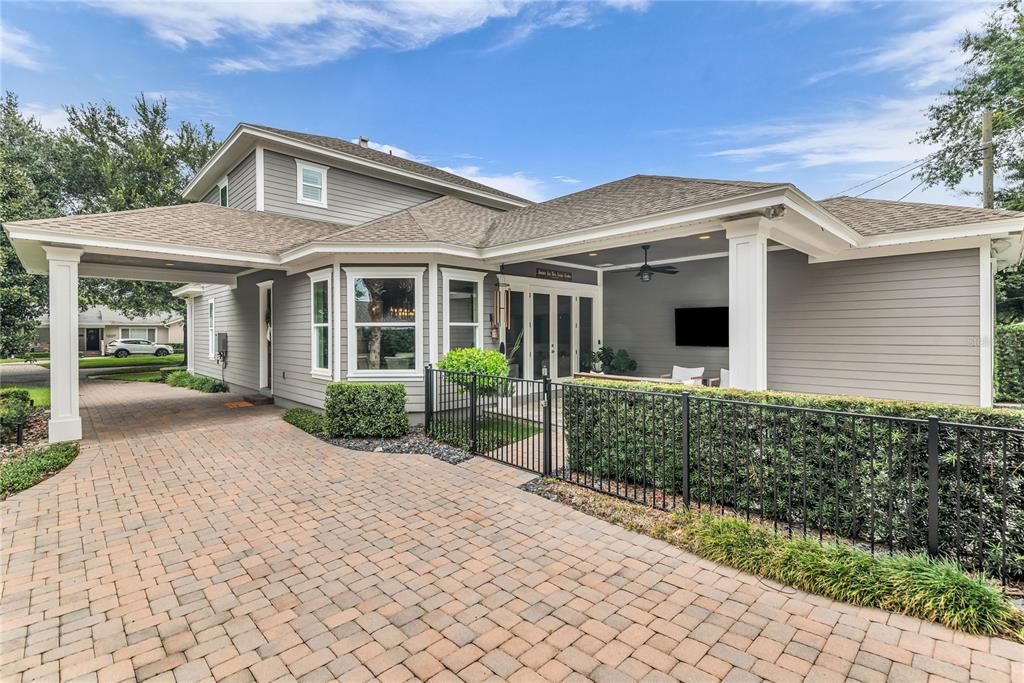 En Venta: $1,295,000 (5 camas, 4 baños, 2839 Pies cuadrados)