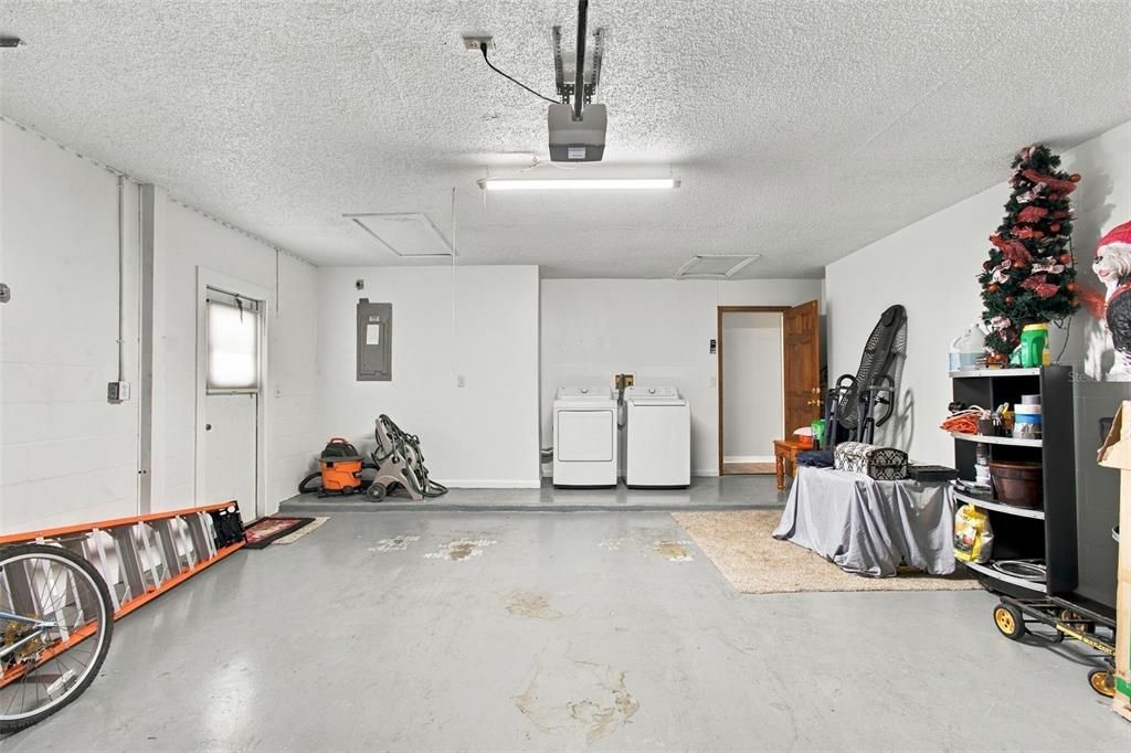 На продажу: $284,900 (3 спален, 2 ванн, 1432 Квадратных фут)