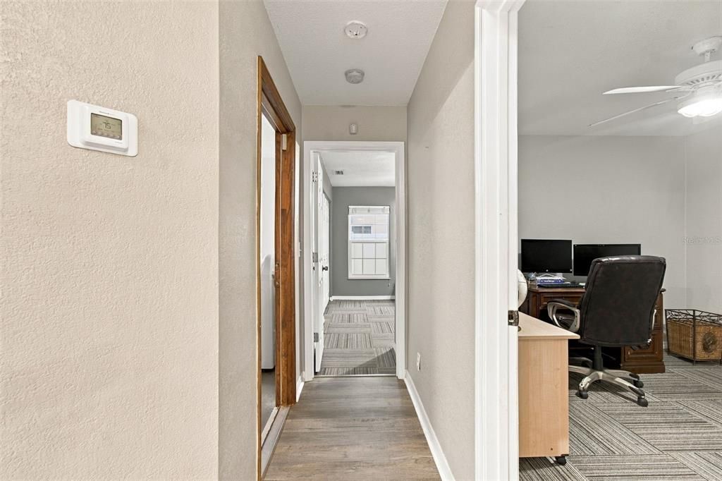 На продажу: $284,900 (3 спален, 2 ванн, 1432 Квадратных фут)