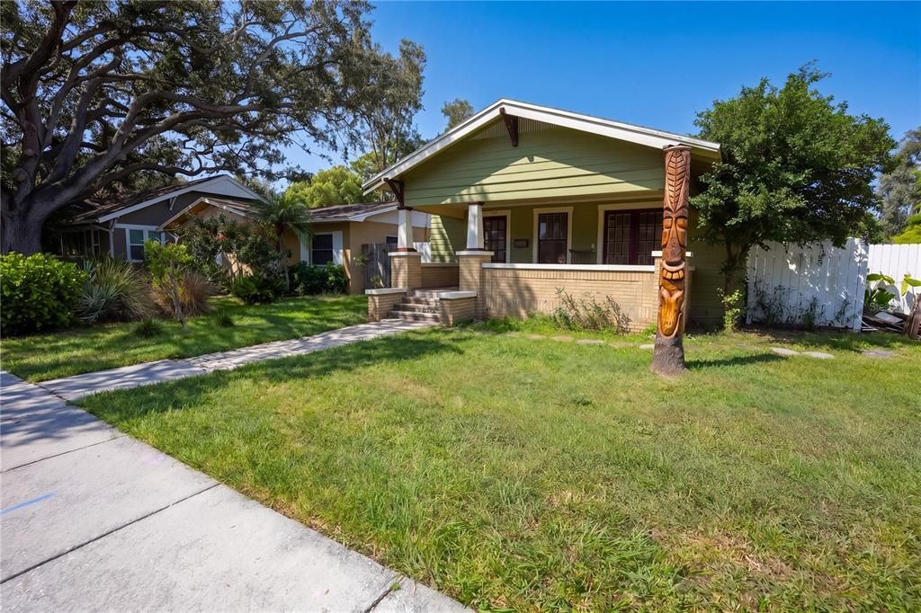 En Venta: $549,000 (2 camas, 1 baños, 991 Pies cuadrados)