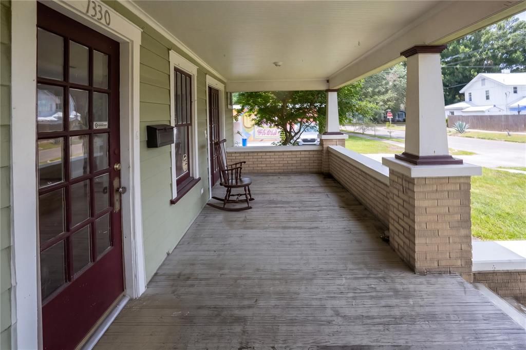 En Venta: $549,000 (2 camas, 1 baños, 991 Pies cuadrados)