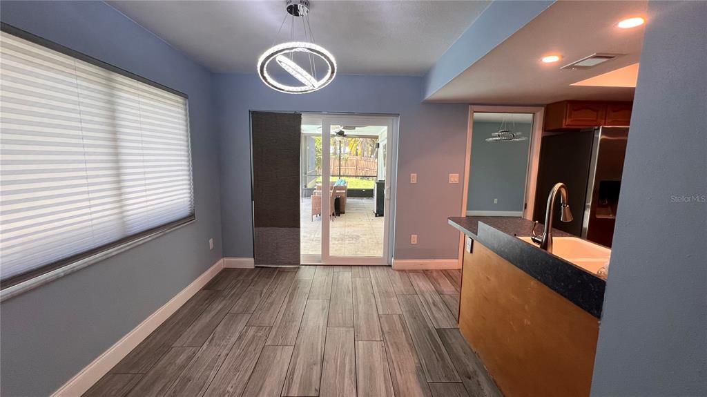 Active With Contract: $3,800 (3 beds, 2 baths, 1936 Square Feet)