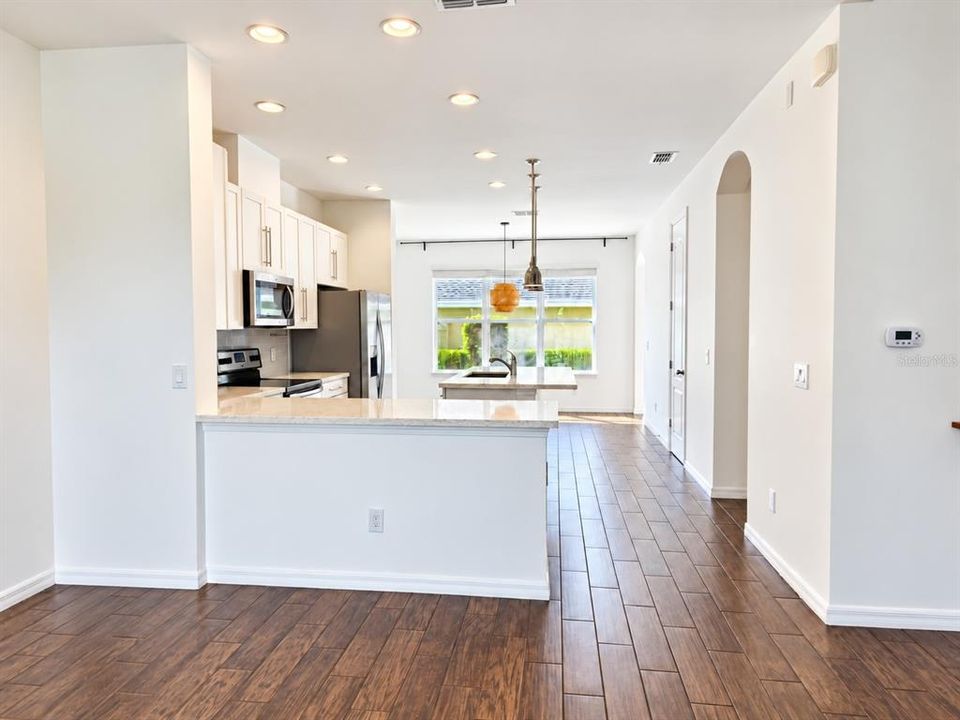 For Rent: $2,800 (3 beds, 2 baths, 1584 Square Feet)