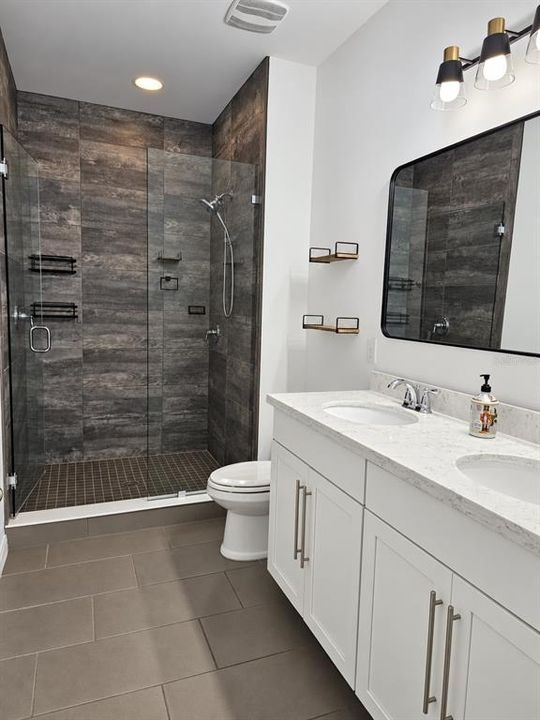 For Rent: $2,800 (3 beds, 2 baths, 1584 Square Feet)