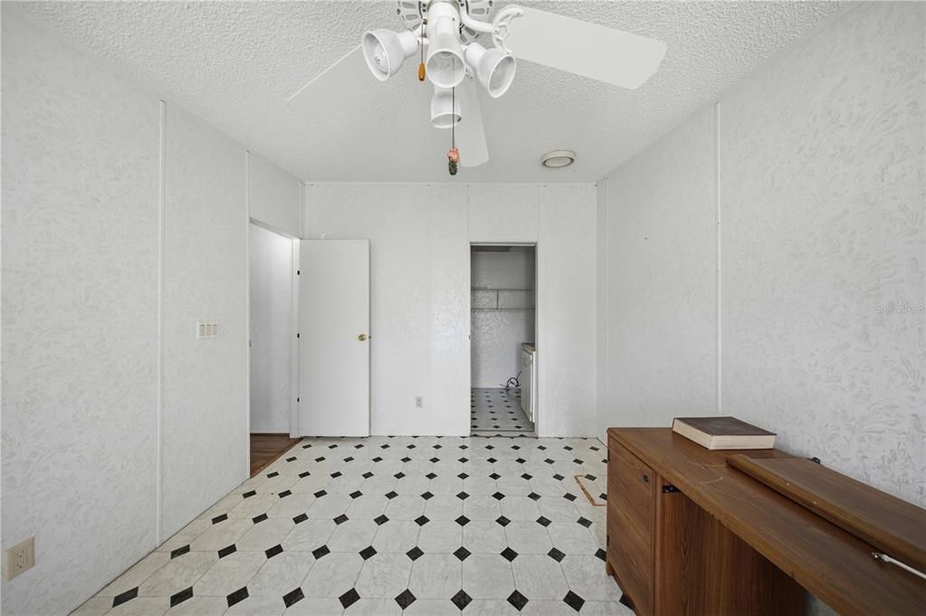 For Sale: $190,000 (3 beds, 2 baths, 1620 Square Feet)