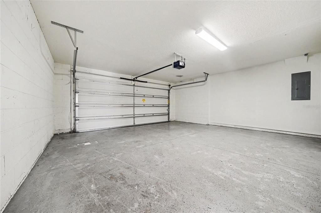 En Venta: $444,900 (4 camas, 2 baños, 2176 Pies cuadrados)