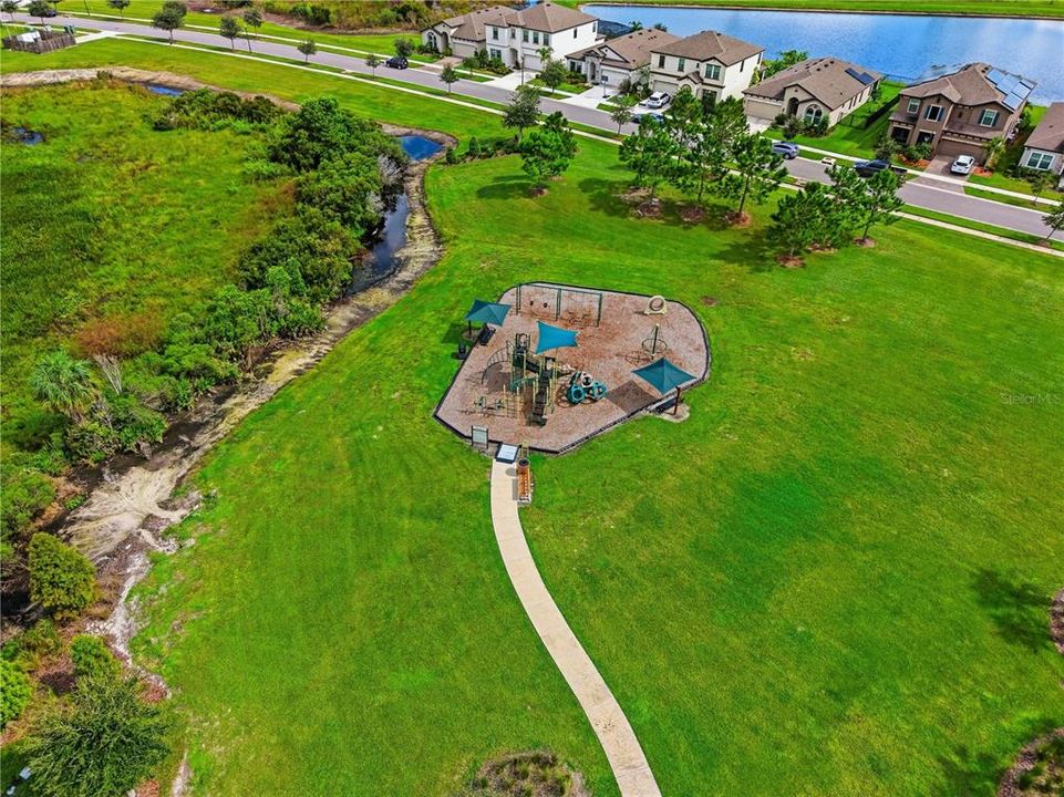 For Sale: $999,900 (5 beds, 4 baths, 3243 Square Feet)