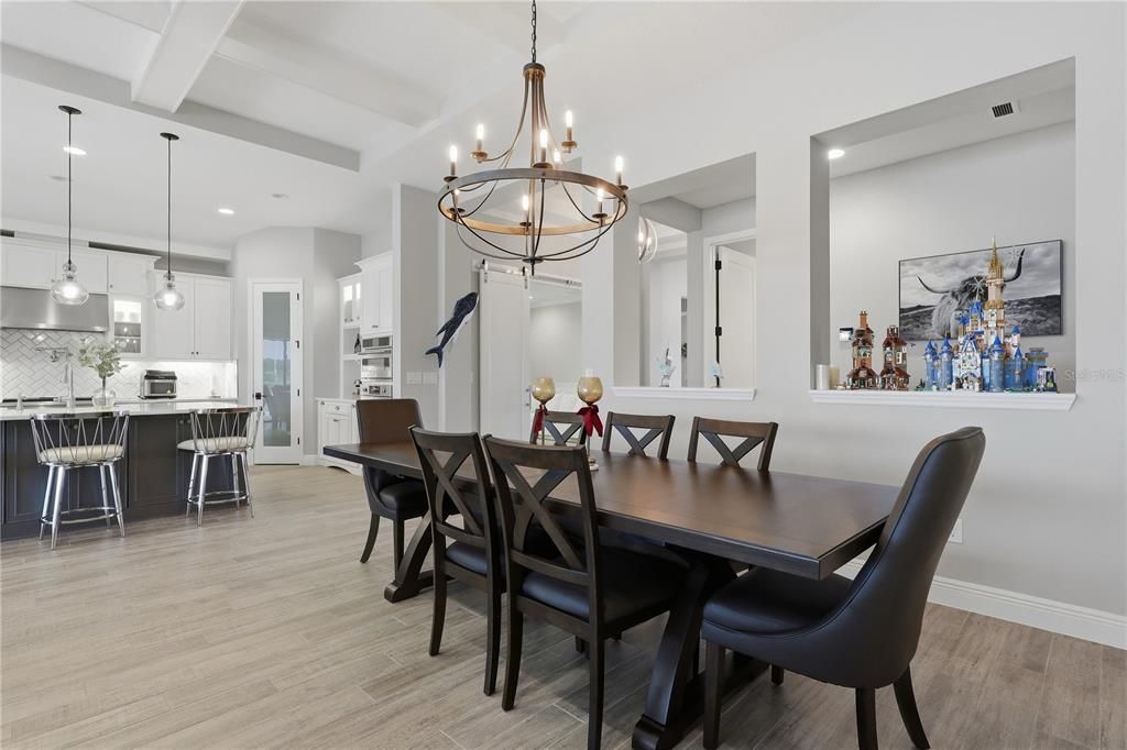 For Sale: $999,900 (5 beds, 4 baths, 3243 Square Feet)