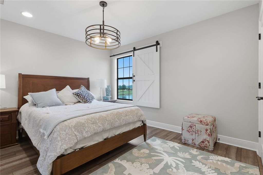 For Sale: $999,900 (5 beds, 4 baths, 3243 Square Feet)
