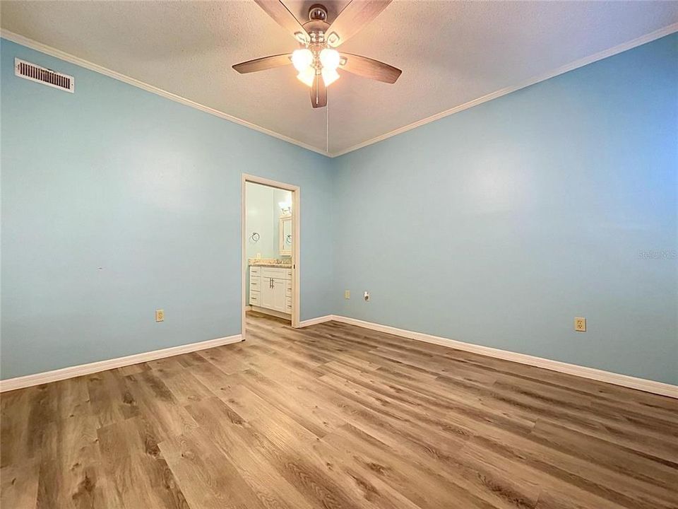 En Venta: $205,000 (2 camas, 2 baños, 1122 Pies cuadrados)