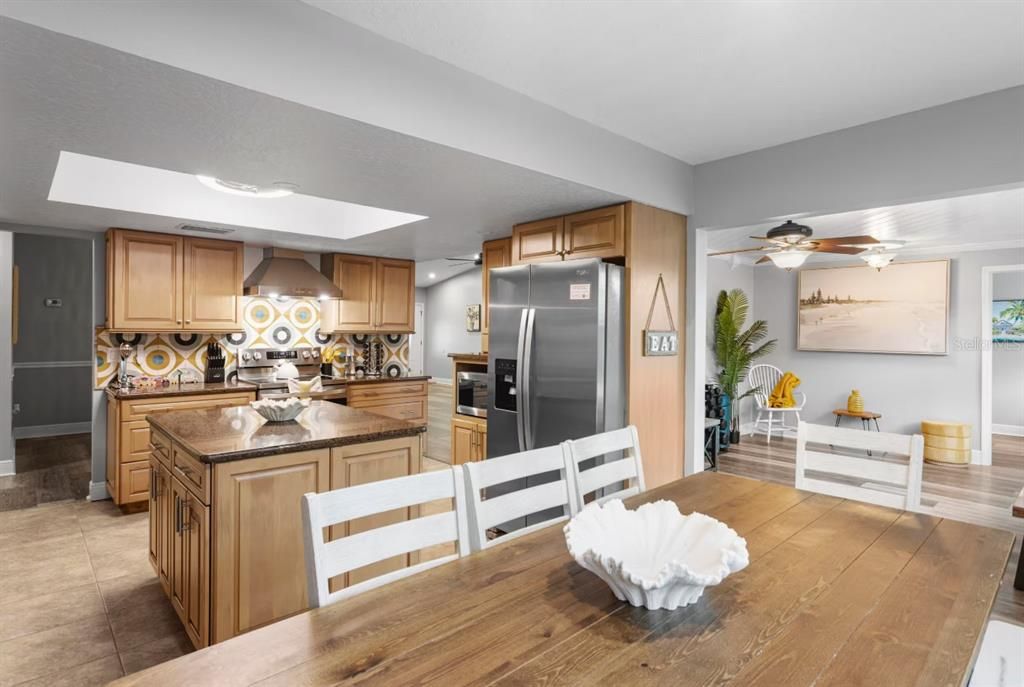 For Sale: $830,000 (4 beds, 2 baths, 2650 Square Feet)