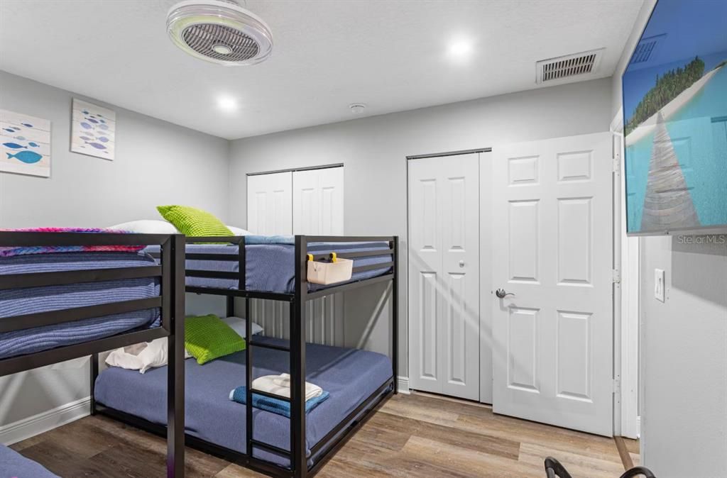 For Sale: $830,000 (4 beds, 2 baths, 2650 Square Feet)