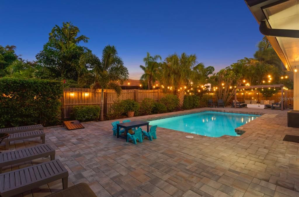 For Sale: $830,000 (4 beds, 2 baths, 2650 Square Feet)