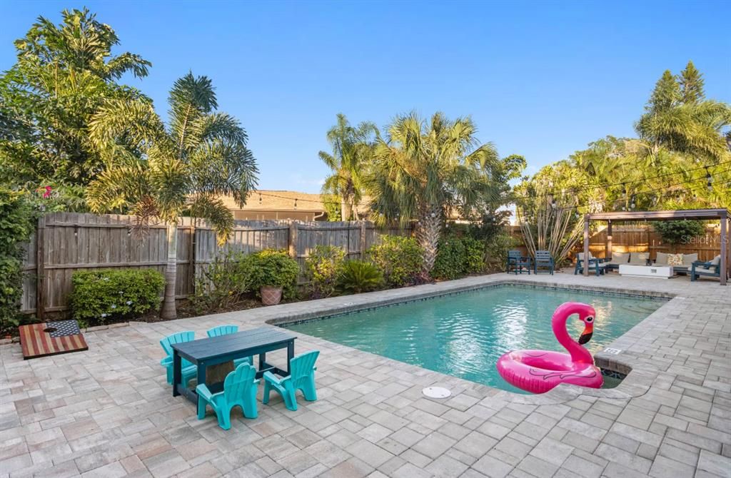 For Sale: $830,000 (4 beds, 2 baths, 2650 Square Feet)