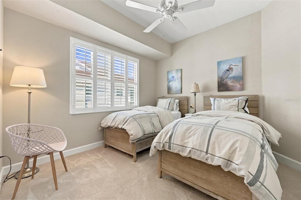 For Sale: $849,000 (2 beds, 2 baths, 1994 Square Feet)
